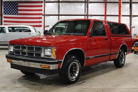 93 s10 metal window bracket|1993 Chevy S.